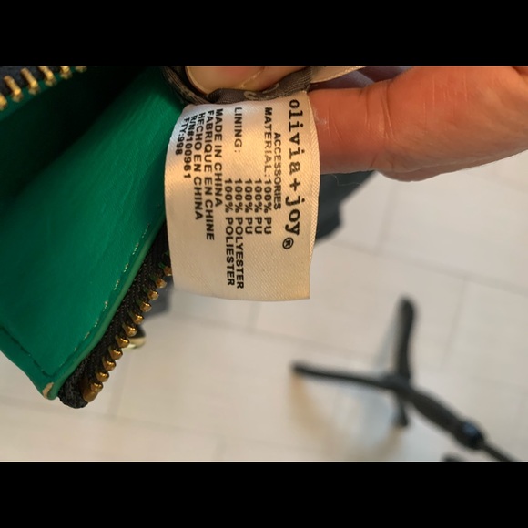 Olivia + Joy hobo bag - Picture 9 of 9